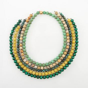 Ole Lynggaard, clasp in 18K gold with 4 pieces of stone necklace.