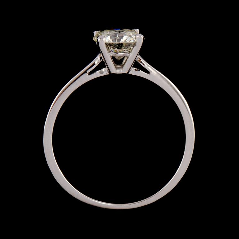 RING, 18k vitguld med brilantslipad diamant, 1.00 ct. Vikt 3 g.