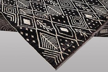 Matta, Marocko Berber, ca 296 x 259 cm.