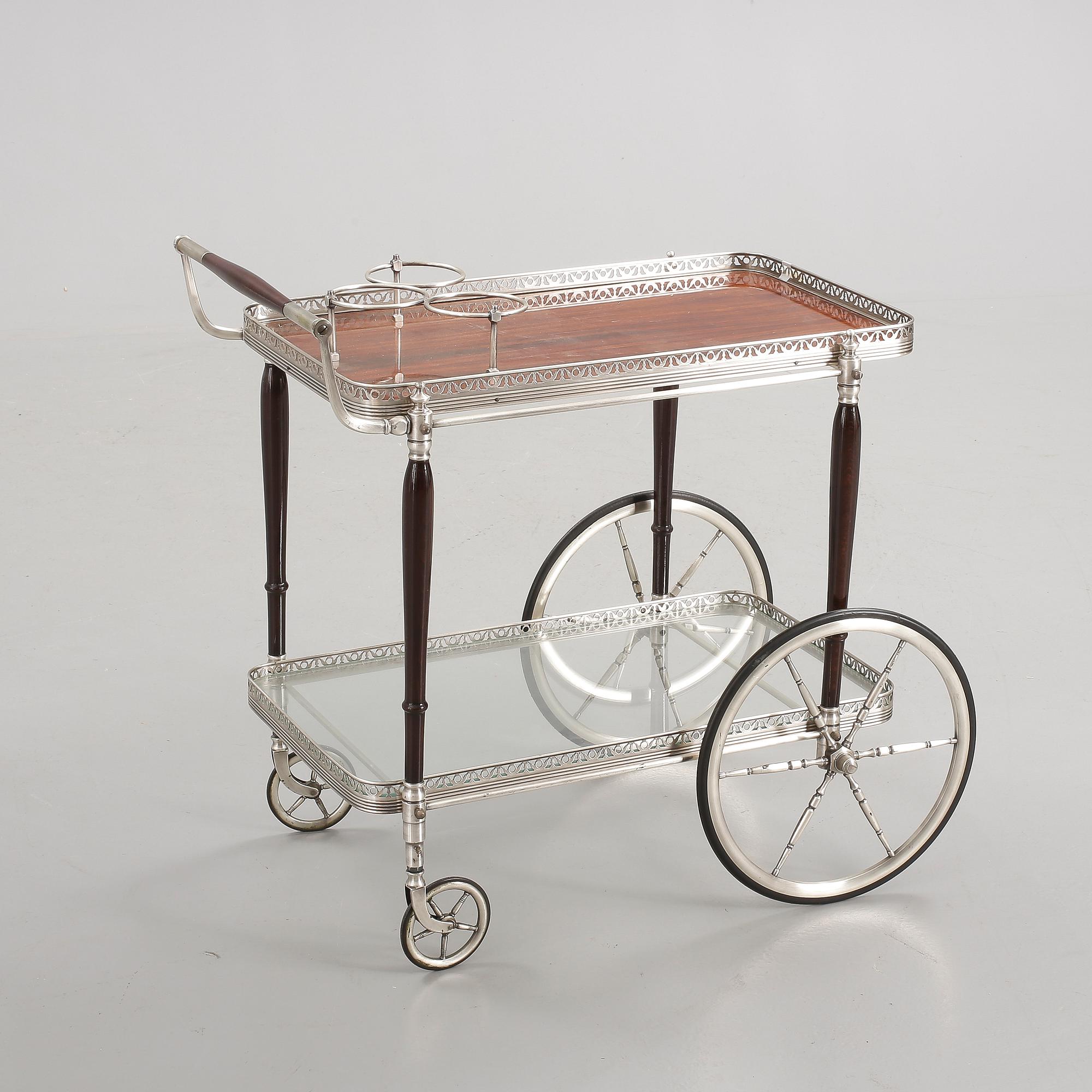 SERVERINGSVAGN, 1900-tal.