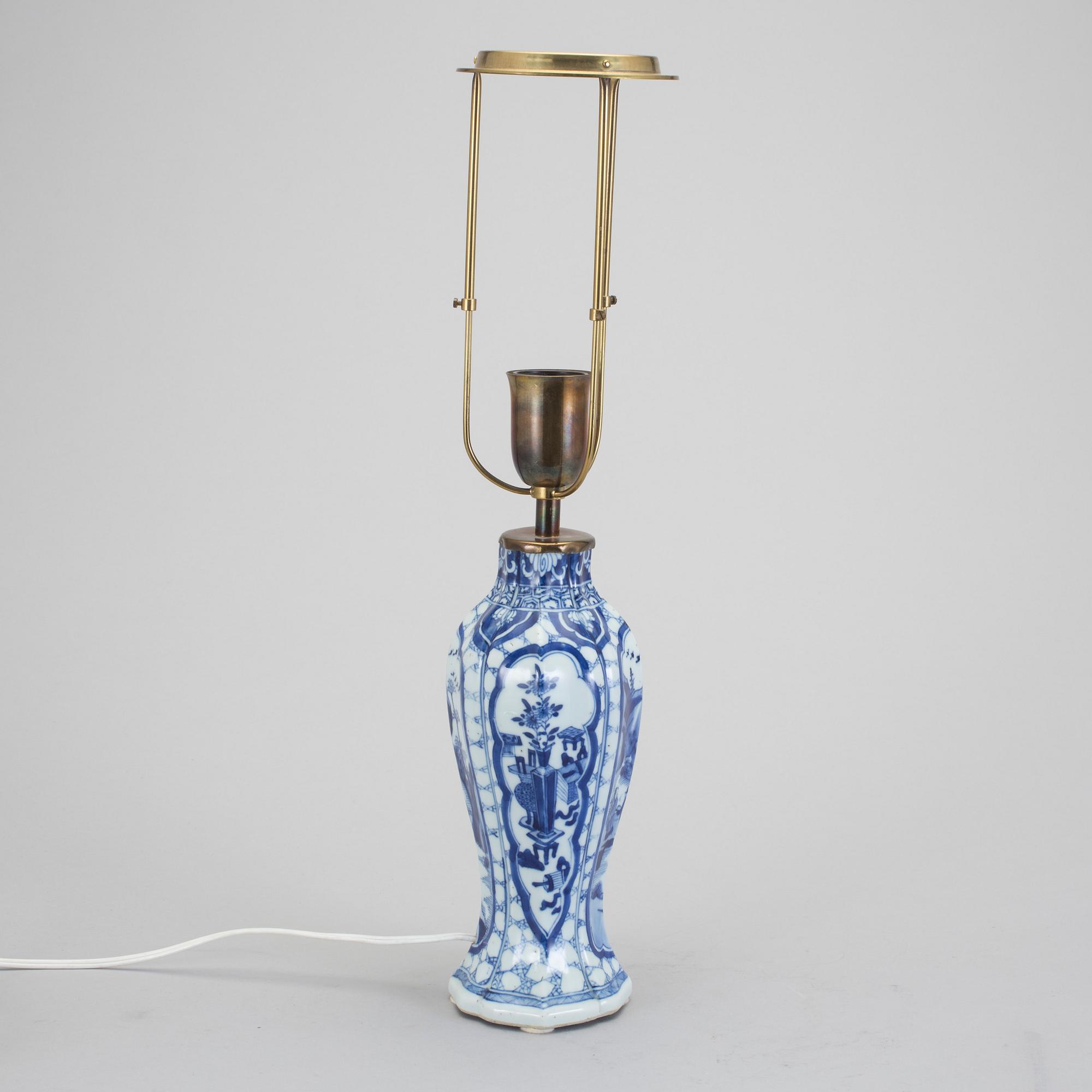 BORDSLAMPA, Porslin, Kina, 1800-tal.