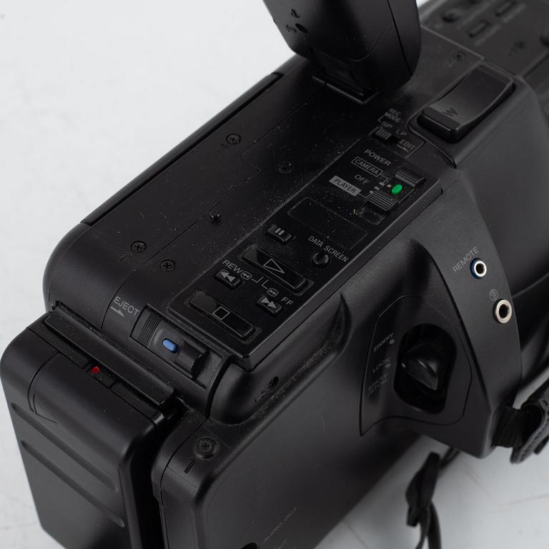 Videokamera, Sony CCD-F335E, Sony, Japan.