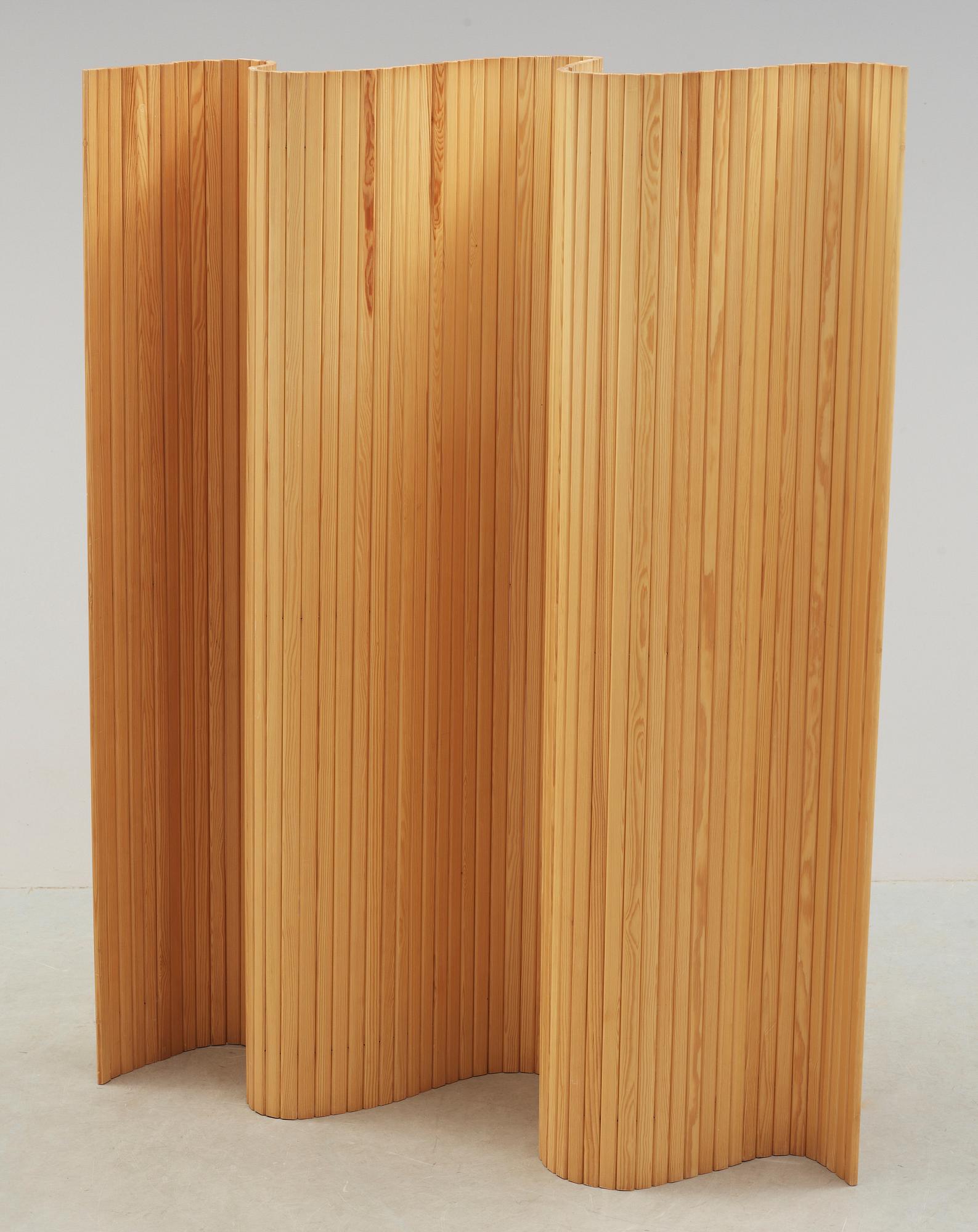 VIKSKÄRM, Alvar Aalto för Artek, Finland. Modellnummer 100.