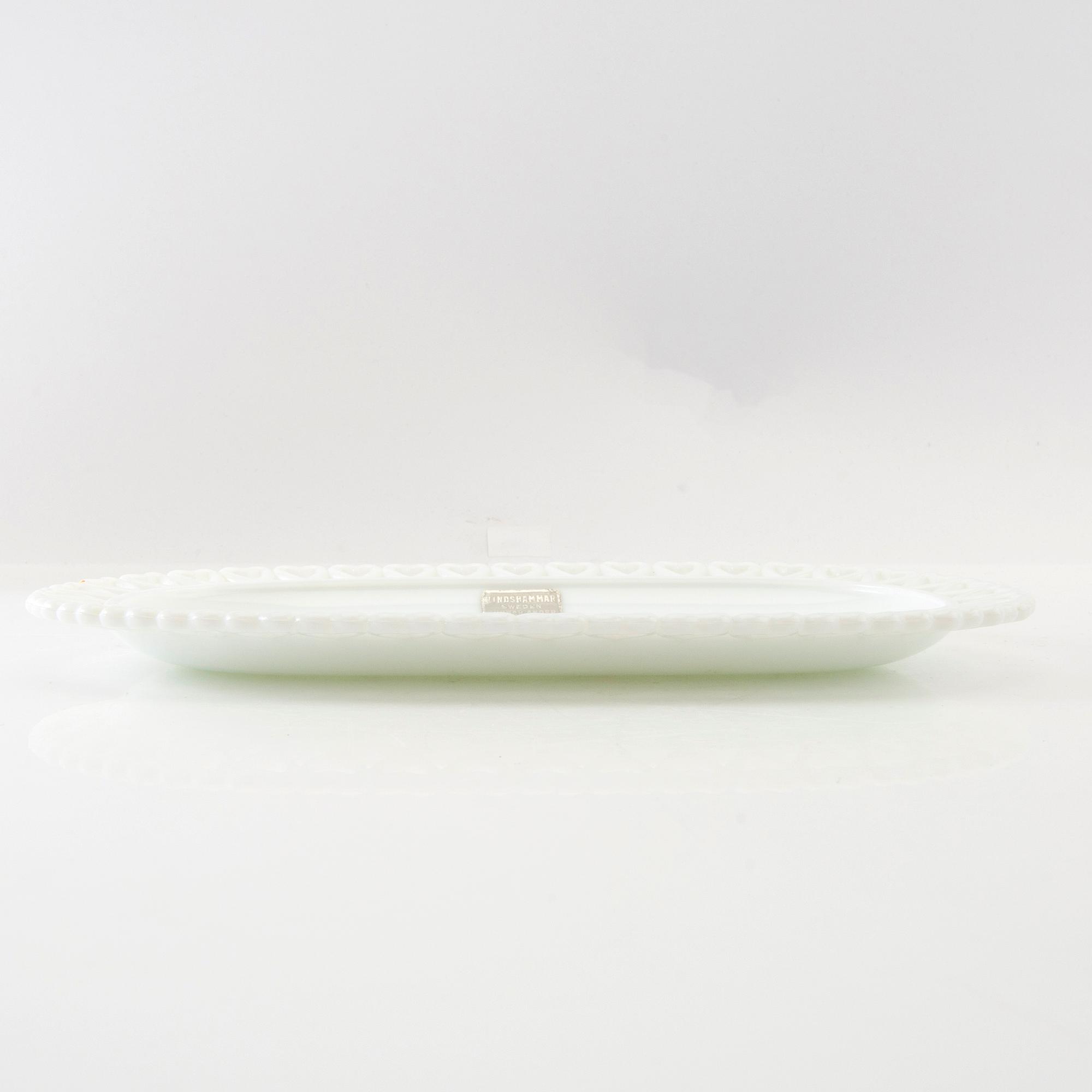 Gunnar Ander, service about 20 dlr Lindshammar glassworks opal glass mid-20th century.