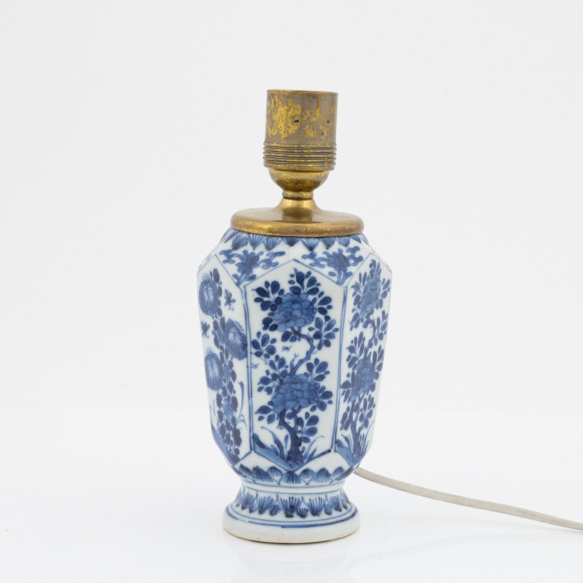 Vas, porslin, Qingdynastin, Kangxi (1662-1722), Kina.