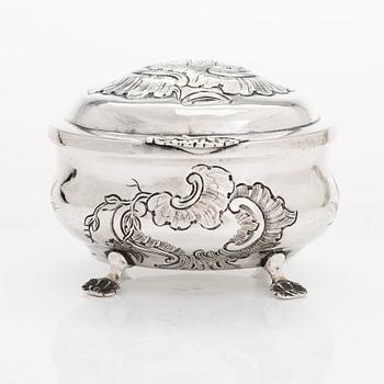 Sockerskrin, silver, rokoko, Hildebrand, Berlin, 1700-talets tredje fjärdedel.