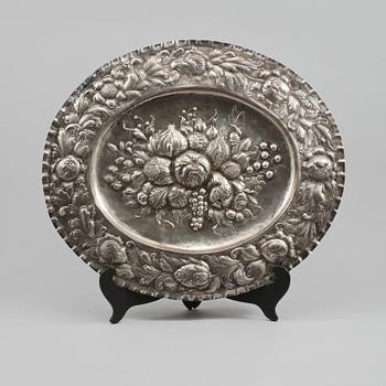 PRESENTERFAT, silver, barockstil, 1800-tal.