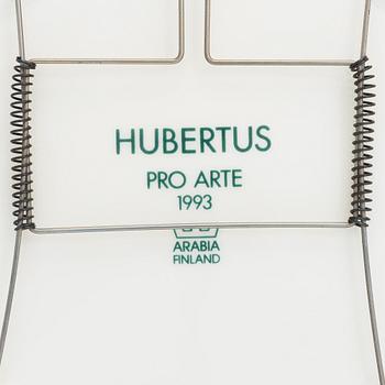 Dorrit von Fieandt, vati, posliinia, signeerattu DF, ja leimattu Hubertus Pro Arte, Arabia 1993.