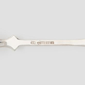 A 67-piece set of silver cutlery, sea shell decor, Finnish manufacturers, 1917-1962.