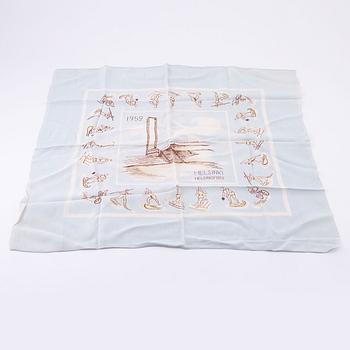 Olympic memorabilia from the summergames of Helsinki 1952: Four Scarves and five handkerchiefs.
