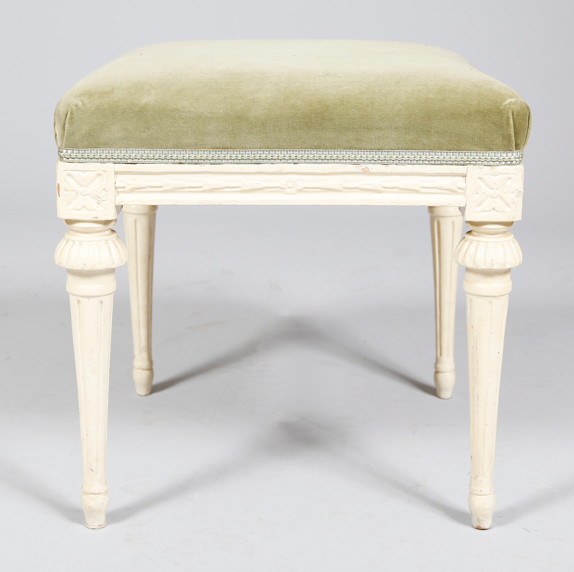 TABURETT, gustavianskt stockholmsarbete, av Lars Söderholm (mästare i Stockholm 1785-94).