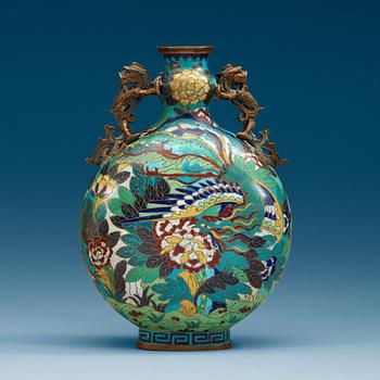1527. A cloisonné moon flask decorated with phoenix birds and flowers, Qing dynasty (1644-1912).