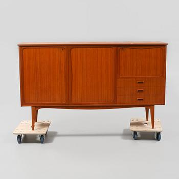 SIDEBOARD, 1900-talets tredje kvartal.