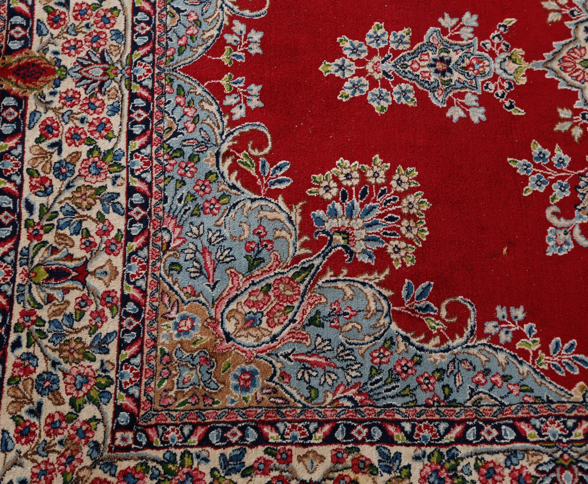 MATTA, orientalisk, old, 255x170 cm, signerad.