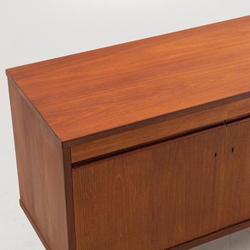 Sideboard,
teak, Nilssons möbler, Lammhult. 1960-tal.