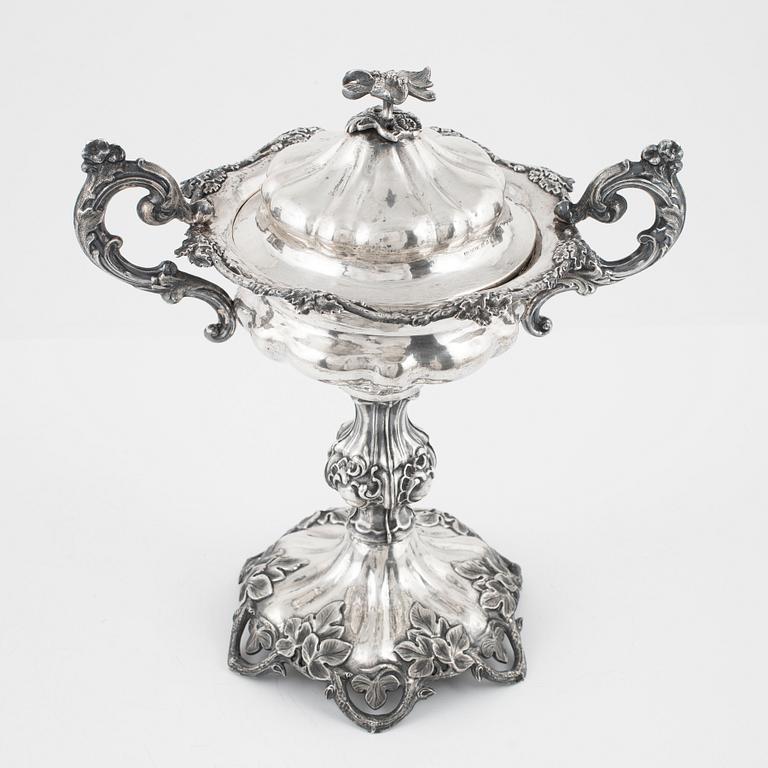 Sockerskål, silver, nyrokoko, C Holm, Norrköping 1859.