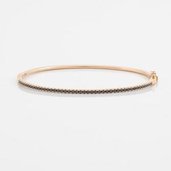 Armring 18K roséguld med runda svarta briljantslipade diamanter.