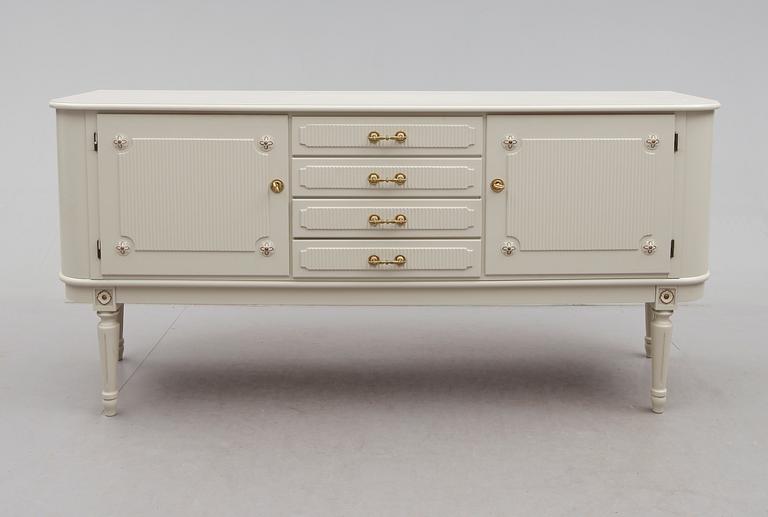 SIDEBOARD, gustaviansk stil, 1900-talets andra hälft.