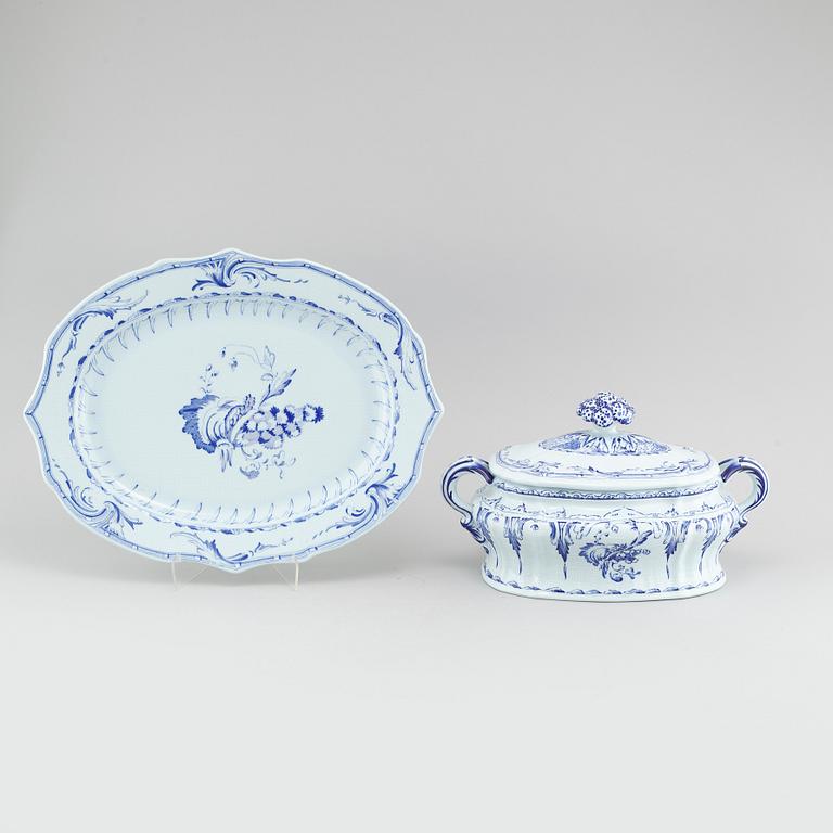 A tureen with plate by Rörstrand. Numbered and dated 1976.