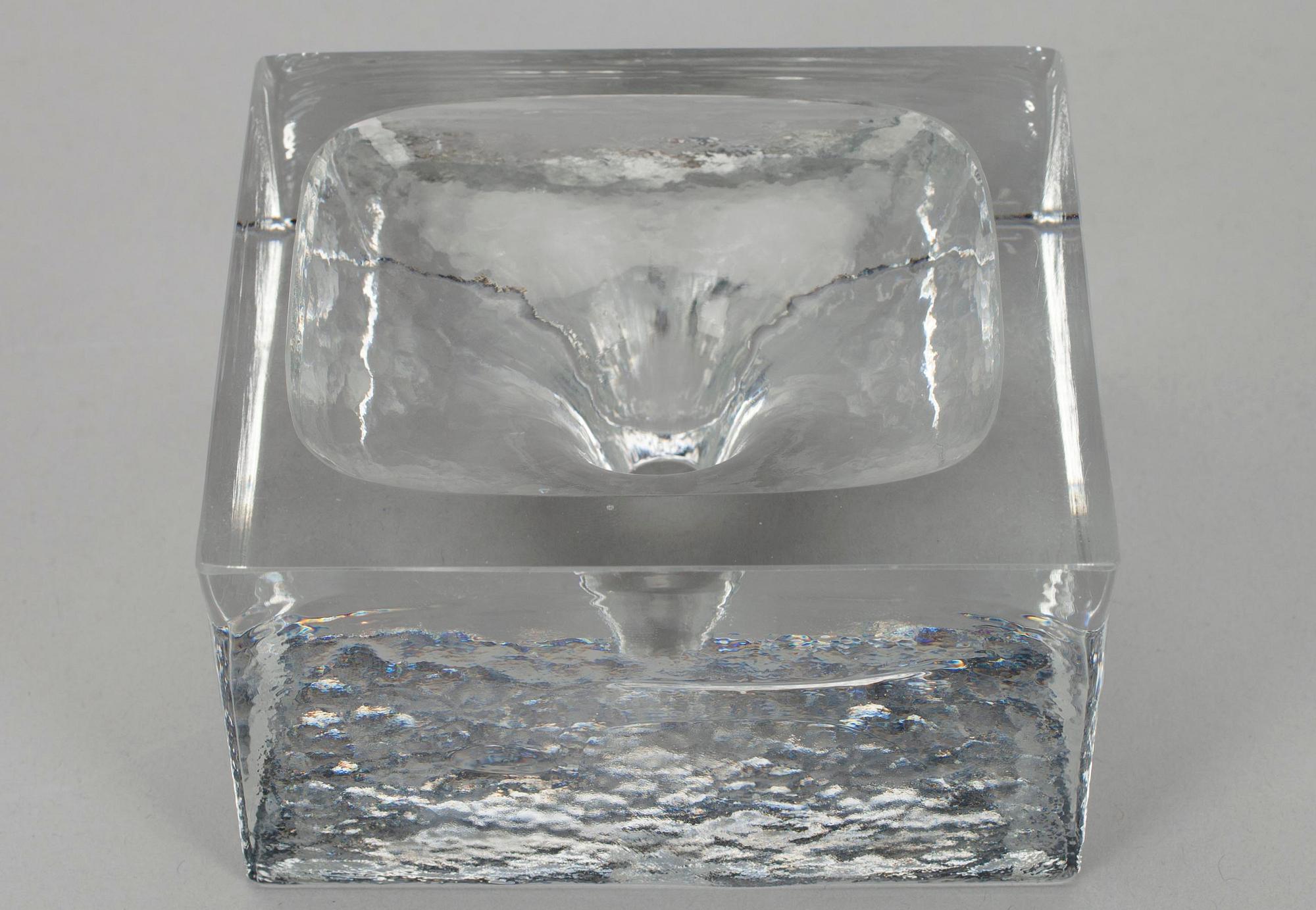 SKULPTUR, glas, "TV tube", Tapio Wirkkala, sign. TW och nr. 496 Iittala.