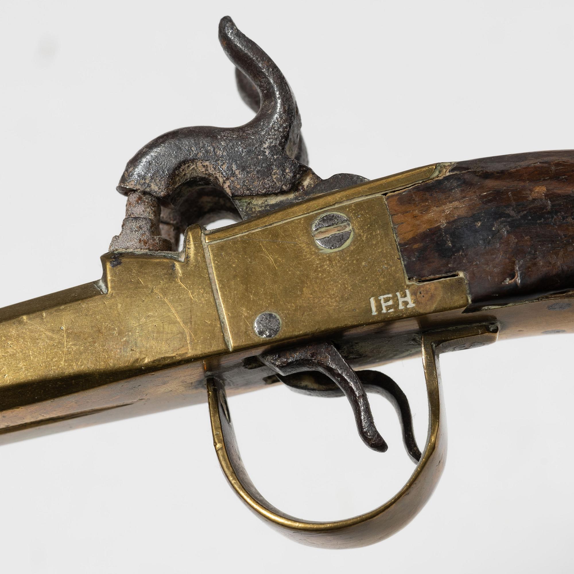 Two percussion pistols, 19th century.