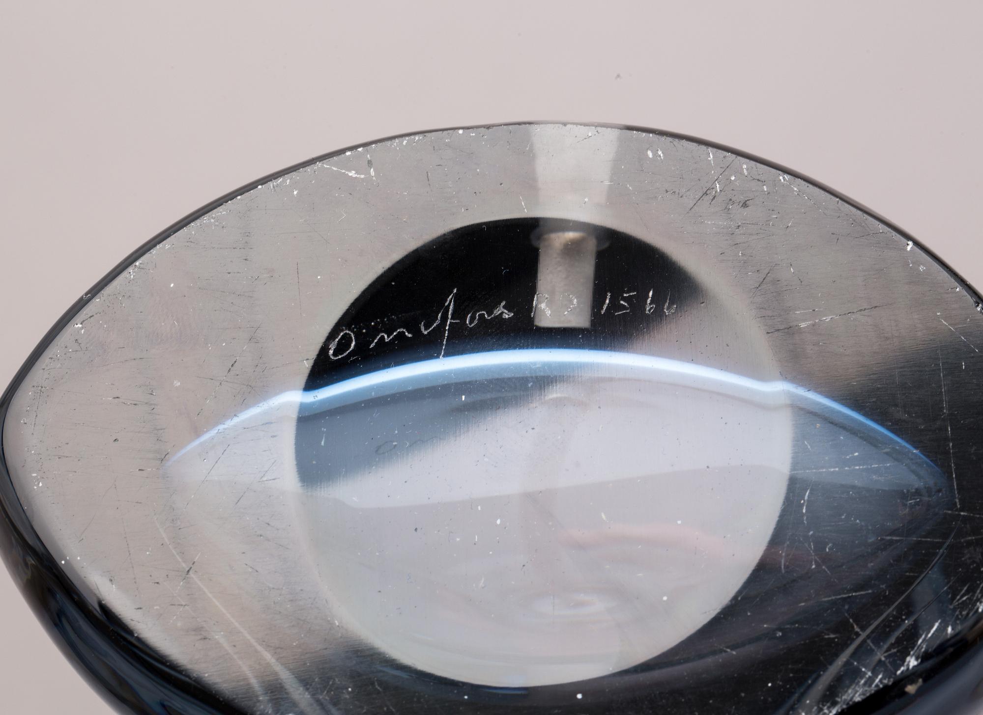 BORDSLAMPA, glas, Carl Fagerlund, Orrefors, 1900-talets andra hälft.