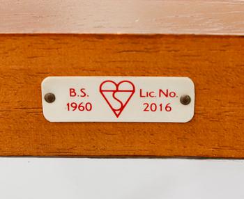 VITRINSKÅP, England, 1900-talets första hälft.