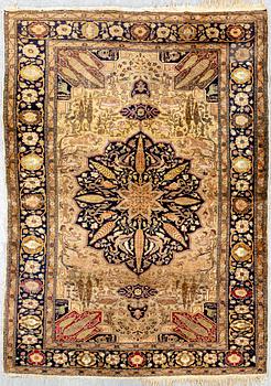 A semiantique /antique Kayseri carpet ca 178x128 cm.