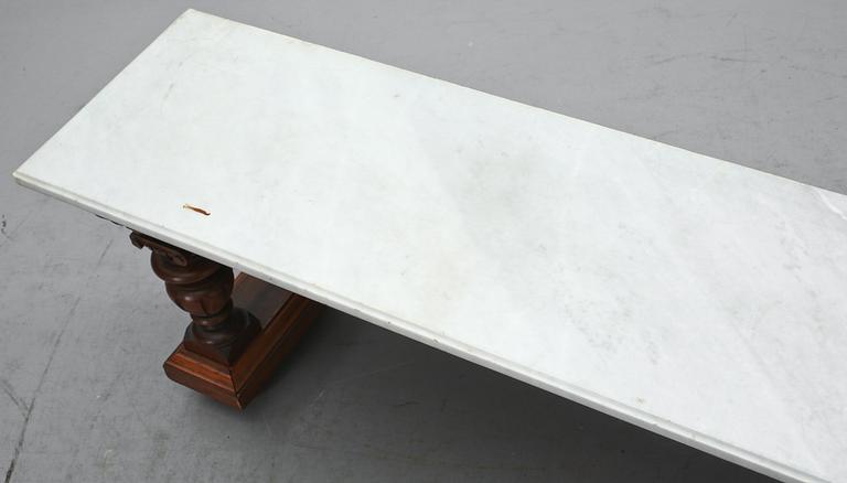 KONSOLBORD, nyrenässans, 1800-talets slut.