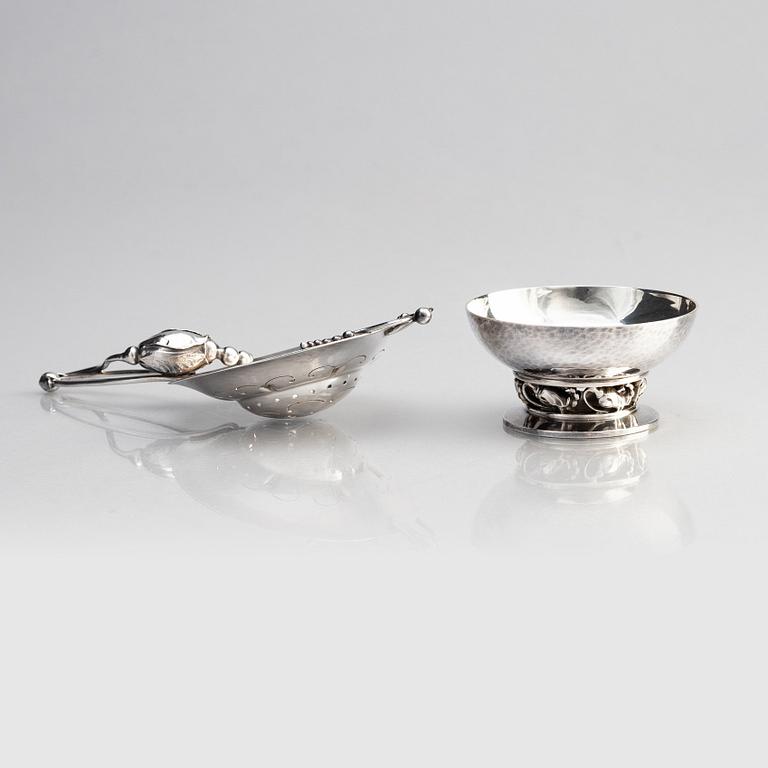 Georg Jensen, tesil med ställ, "Magnolia/Blossom", sterling silver, Köpenhamn 1933-44.