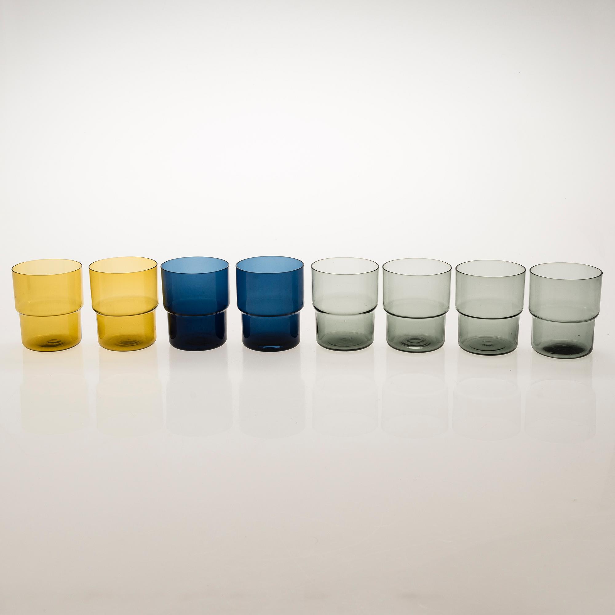 SAARA HOPEA, A 31 pieces set of glassware. Nuutajärvi.