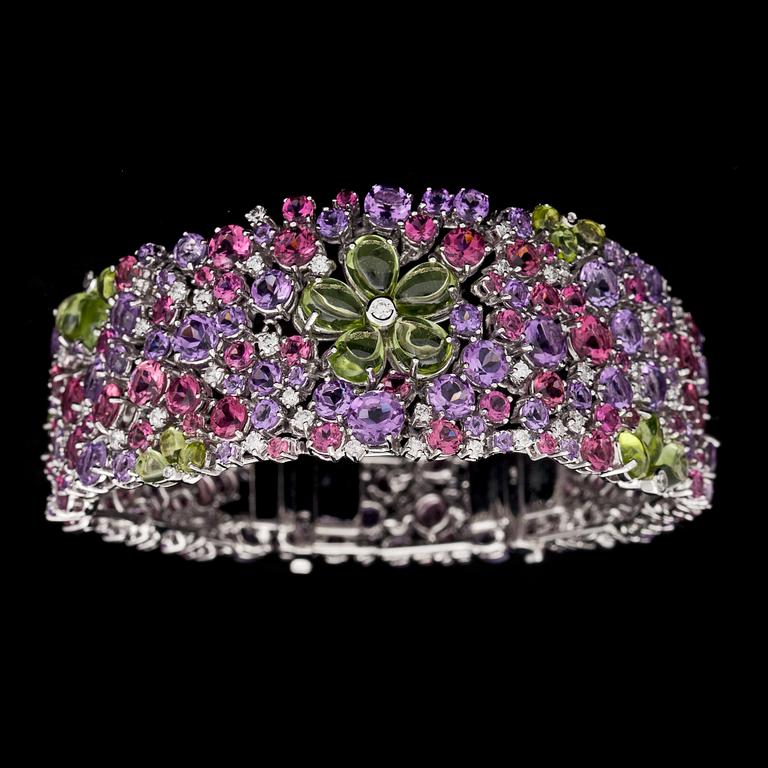 BRACELET, pink sapphires, amethysts, peridots and brilliant cut diamonds.