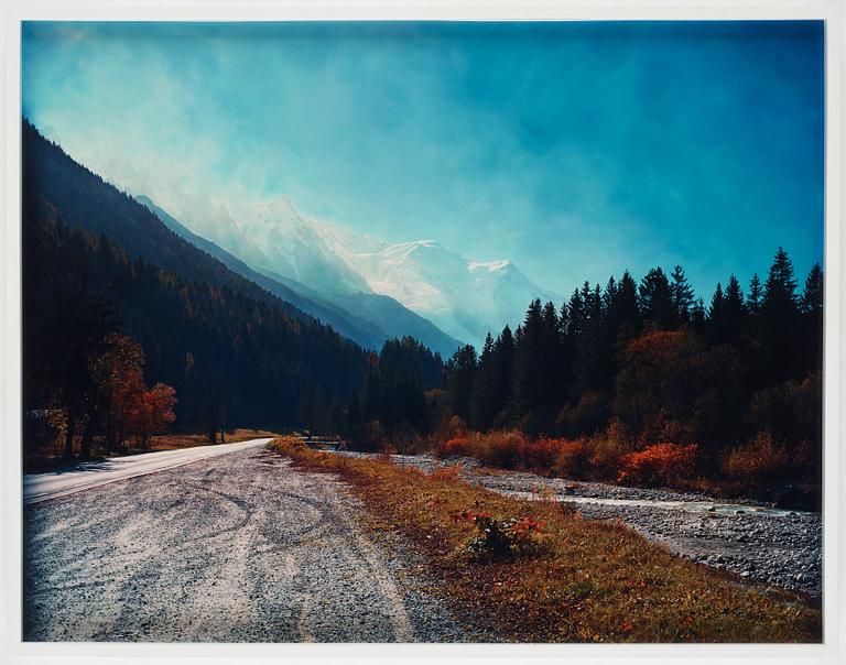 Florian Maier-Aichen, "Chamonix-Rue National et le Mont Blanc", 2007.