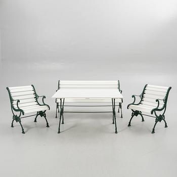 Garden group, 4 pieces, second half of the 20th century.