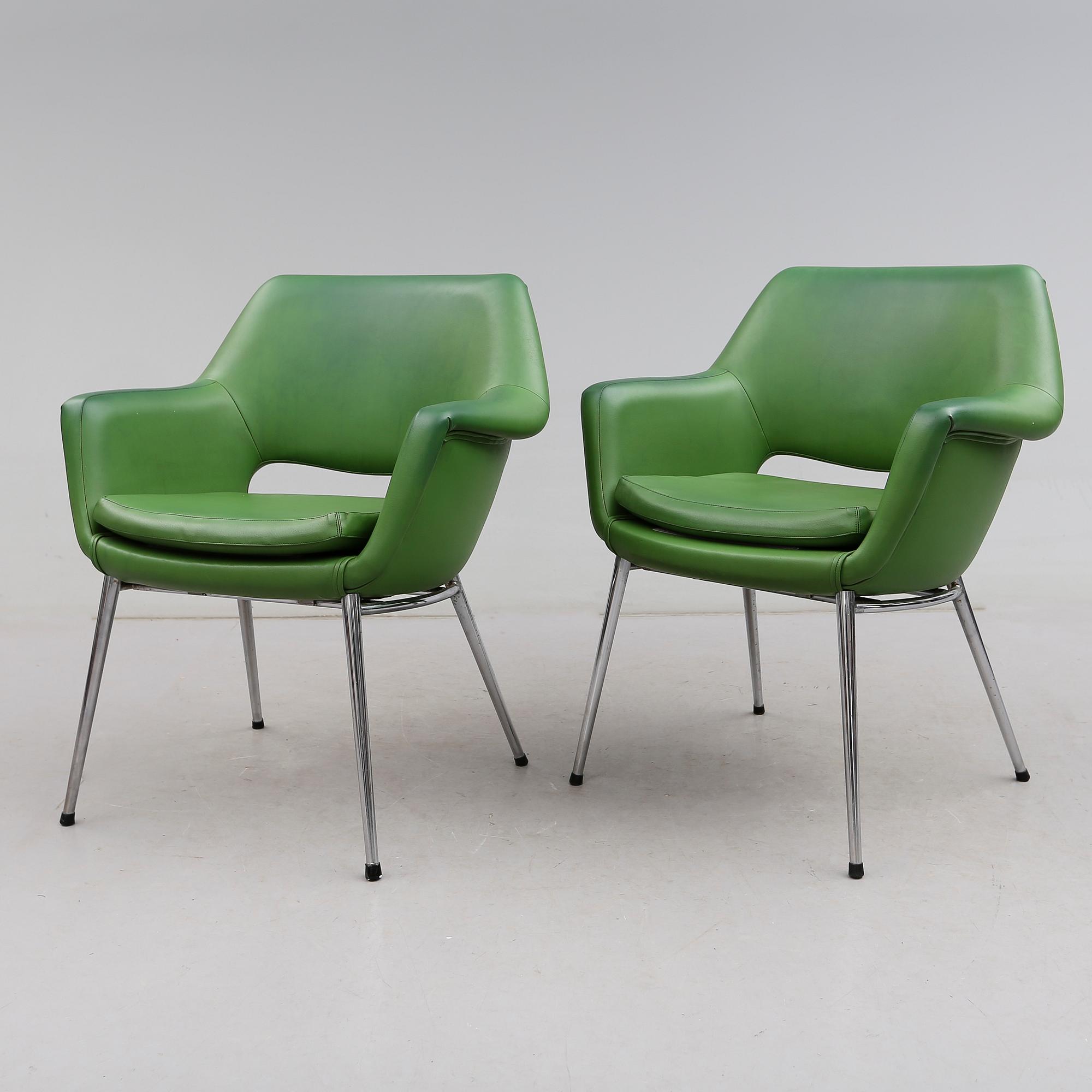 FÅTÖLJER, 1 par, 1900-talets andra hälft.