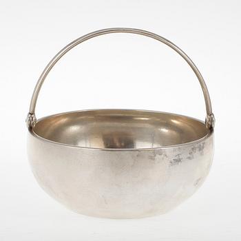 SKÅL, silver, Kejserliga hovleverantören, Pavel Fedorovich Sazikov, Moskva, 1871. Vikt ca 145 gram.