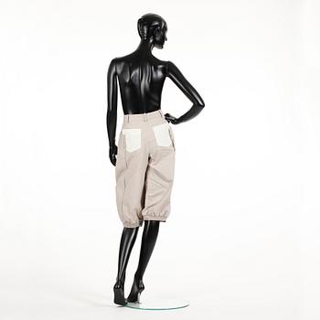 LOUIS VUITTON, tvådelad dräkt bestående av kavaj samt kjol.