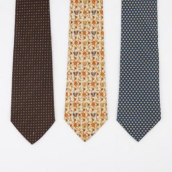 Hermès, three silk ties.