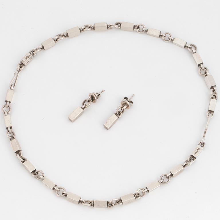 WIWEN NILSSON, chain, including earrings.