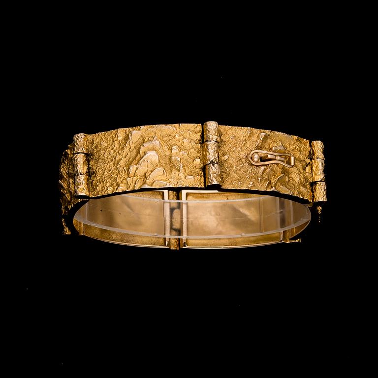 BJÖRN WECKSTRÖM, a bracelet " Velvet Clouds", 14K gold. Lapponia 1971.