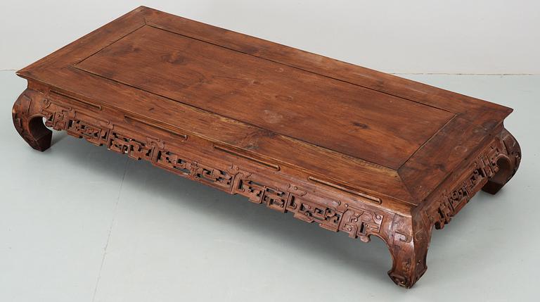 BORD, trä. Kina, 1900-tal.