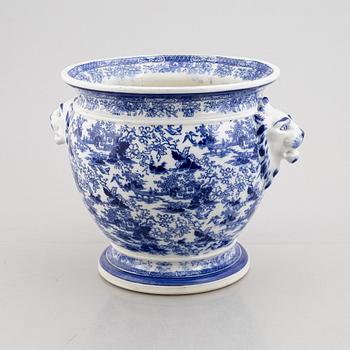 A creamware jardiniérte, Gustavsberg, Sweden, ca. 1900.