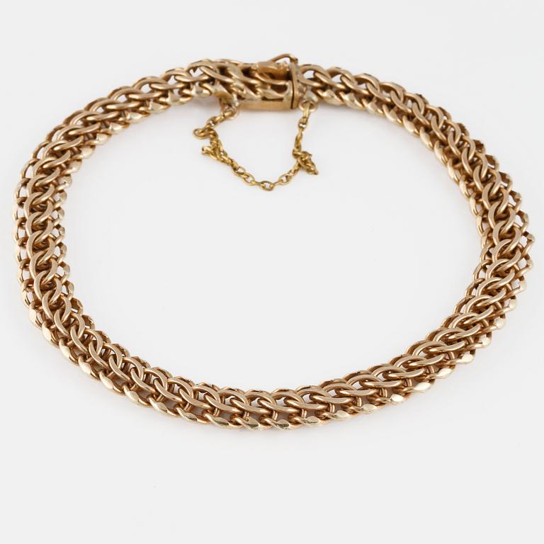 ARMBAND, 18K guld. Vikt 17,9 gram.