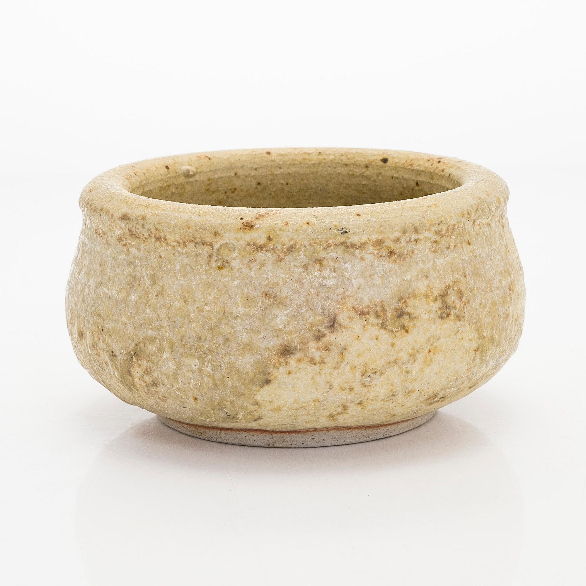 Michael Schilkin, a stoneware bowl, signed Schilkin Arabia.