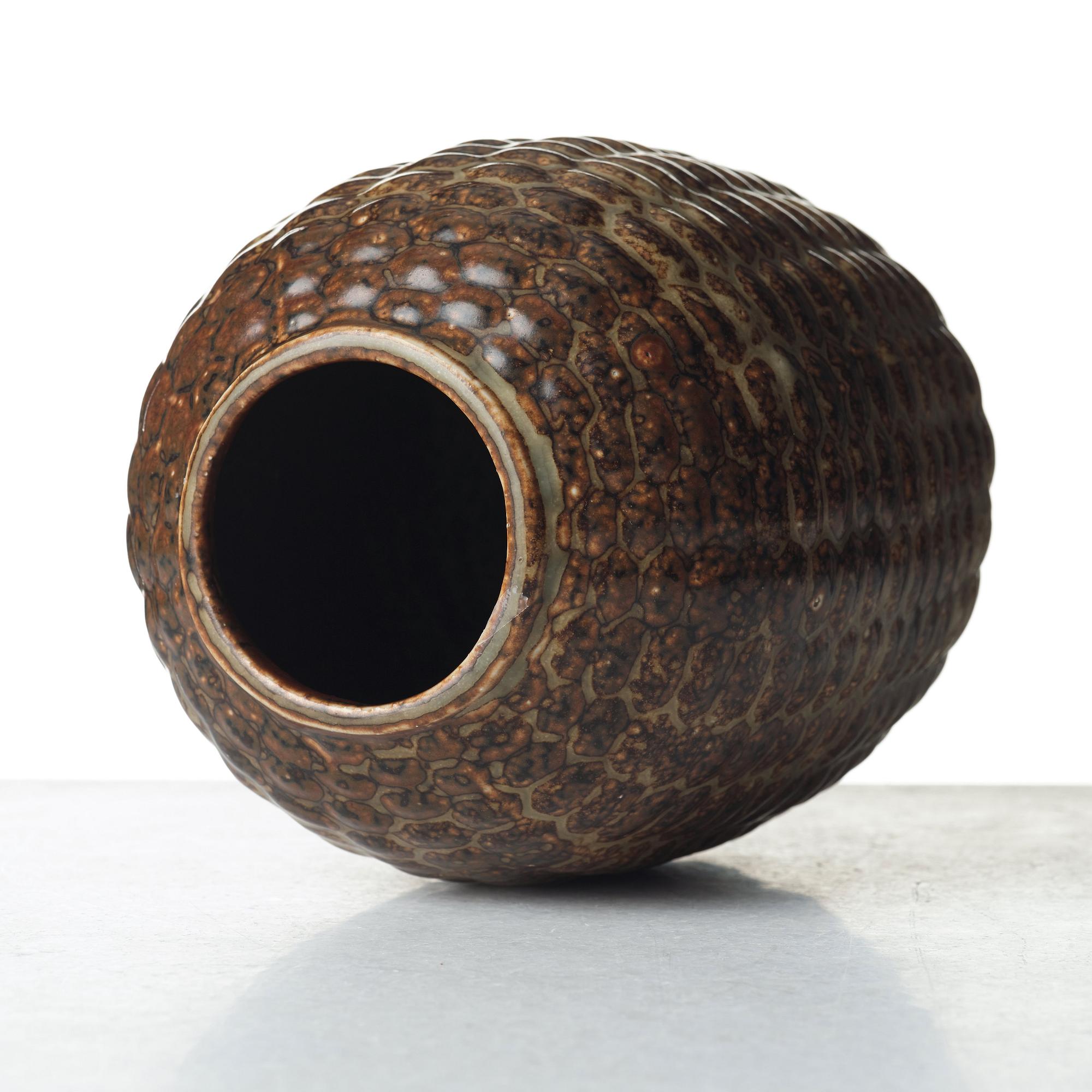 Axel Salto, vas, "knoppande stil", Royal Copenhagen, Danmark 1956.