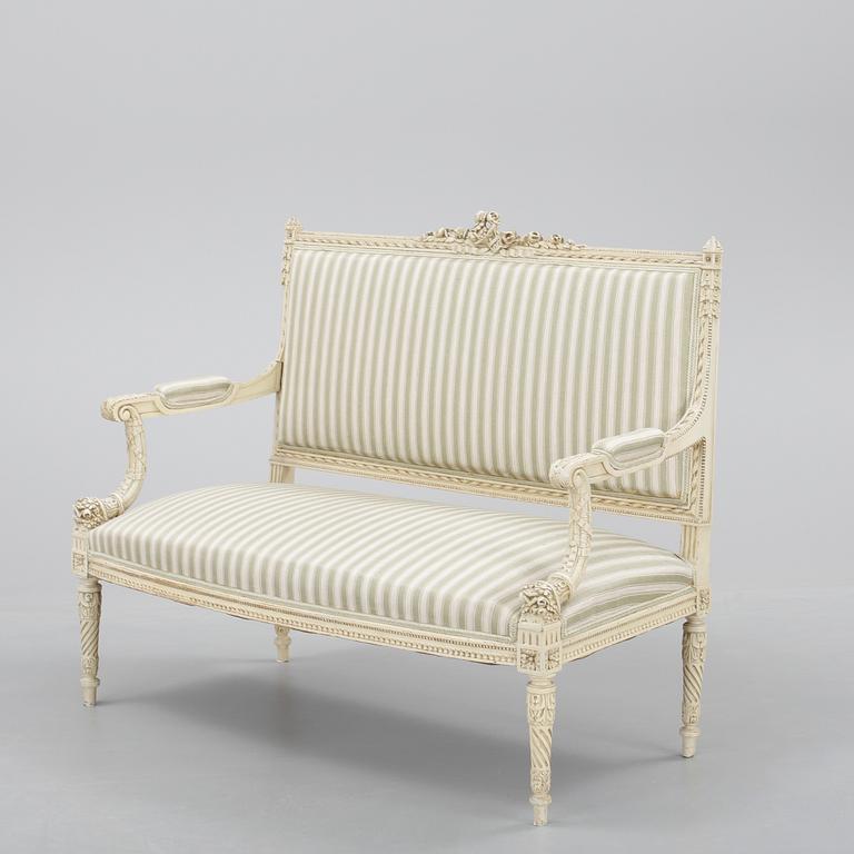 SALONGSGRUPP, 8 delar, Louis XVI-stil, 1900-talets första hälft.