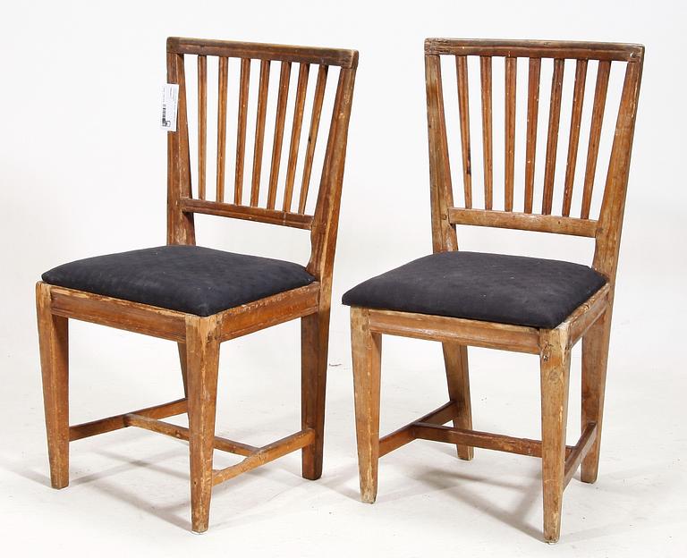 STOLAR, ett par, 1800-tal. Sk Leksandsstolar.