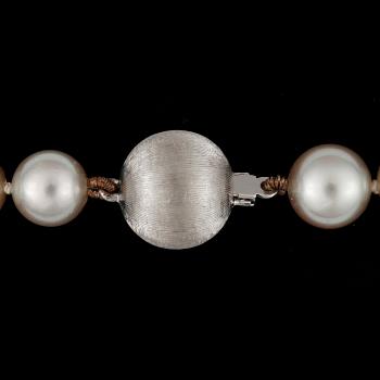 A cultured pearl necklace. Possibly small cultured South sea pearls.