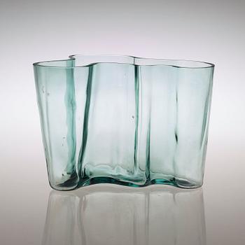 An Alvar Aalto moulded glass vase, Karhula, Finland 1937, model 9750.