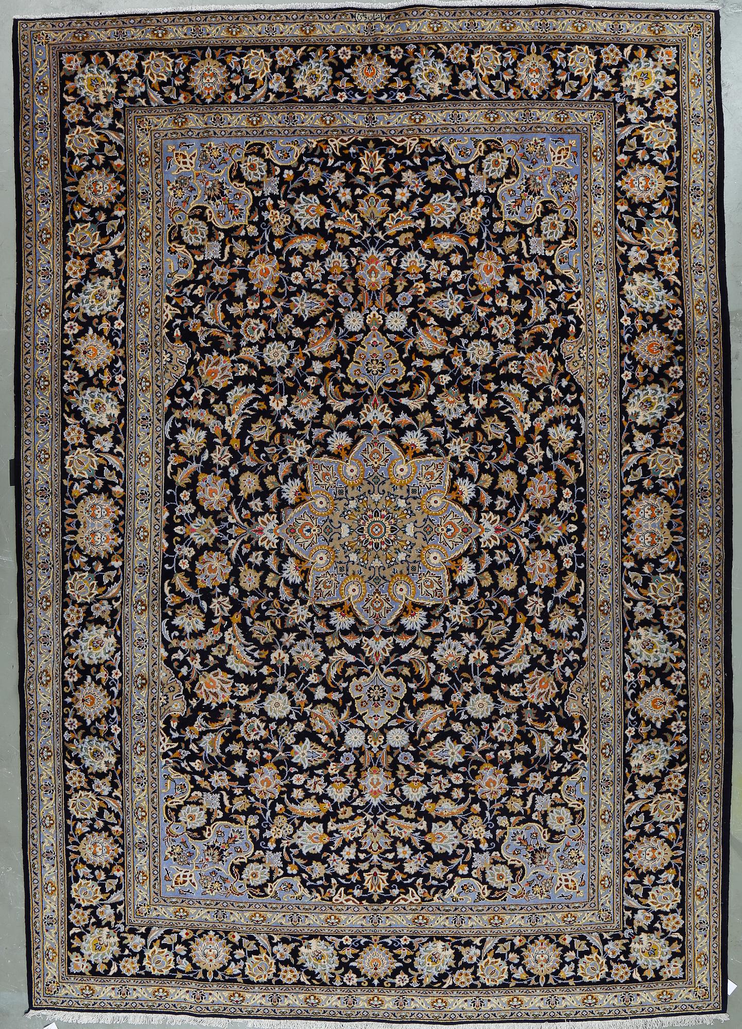MATTA, Keshan ca 368x256 cm.